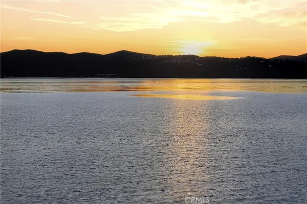 $519,500 | 13680 Lower Lakeshore Drive, Clearlake, CA 95422