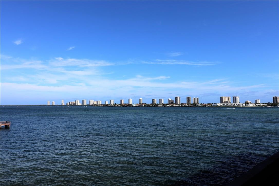 410 Wilma Circle, Unit 303 Riviera Beach, FL 33404 - Photo 2 of 16 Photo 2
