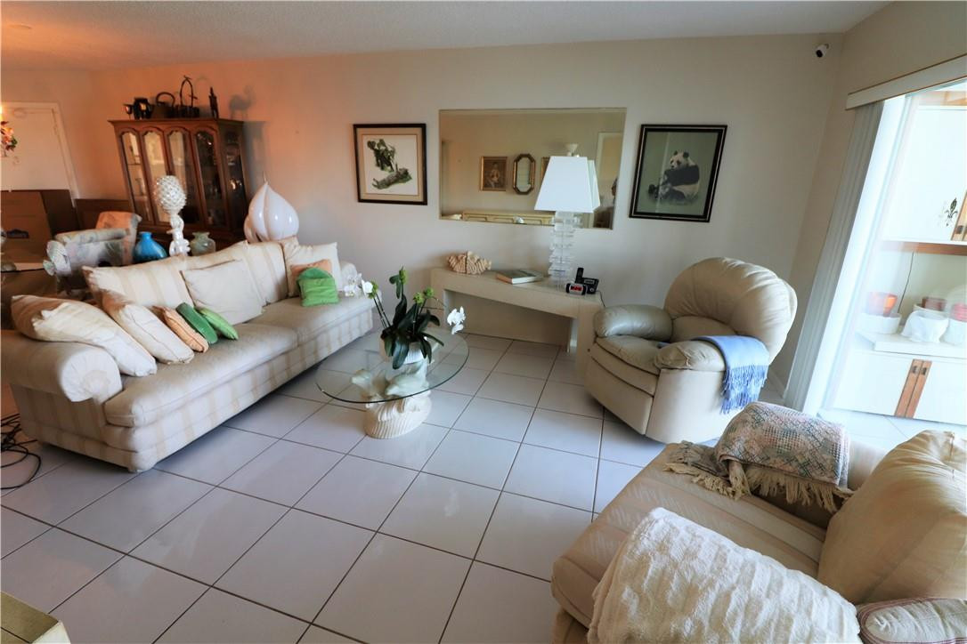 410 Wilma Circle, Unit 303 Riviera Beach, FL 33404 - Photo 3 of 16 Photo 3