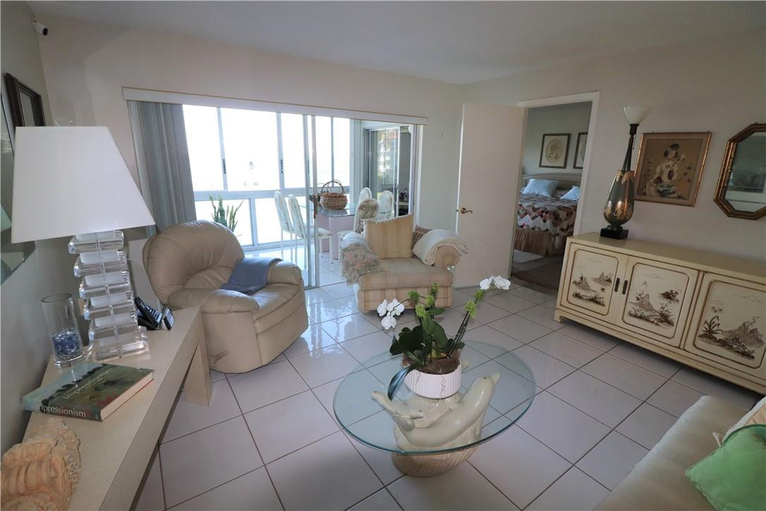 410 Wilma Circle, Unit 303 Riviera Beach, FL 33404 - Photo 4 of 16 Photo 4