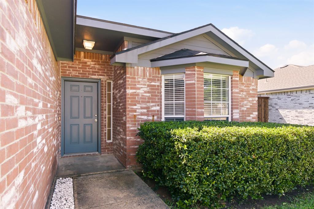 311 South Chestnut Street Forney, TX 75126 - Photo 4 of 29