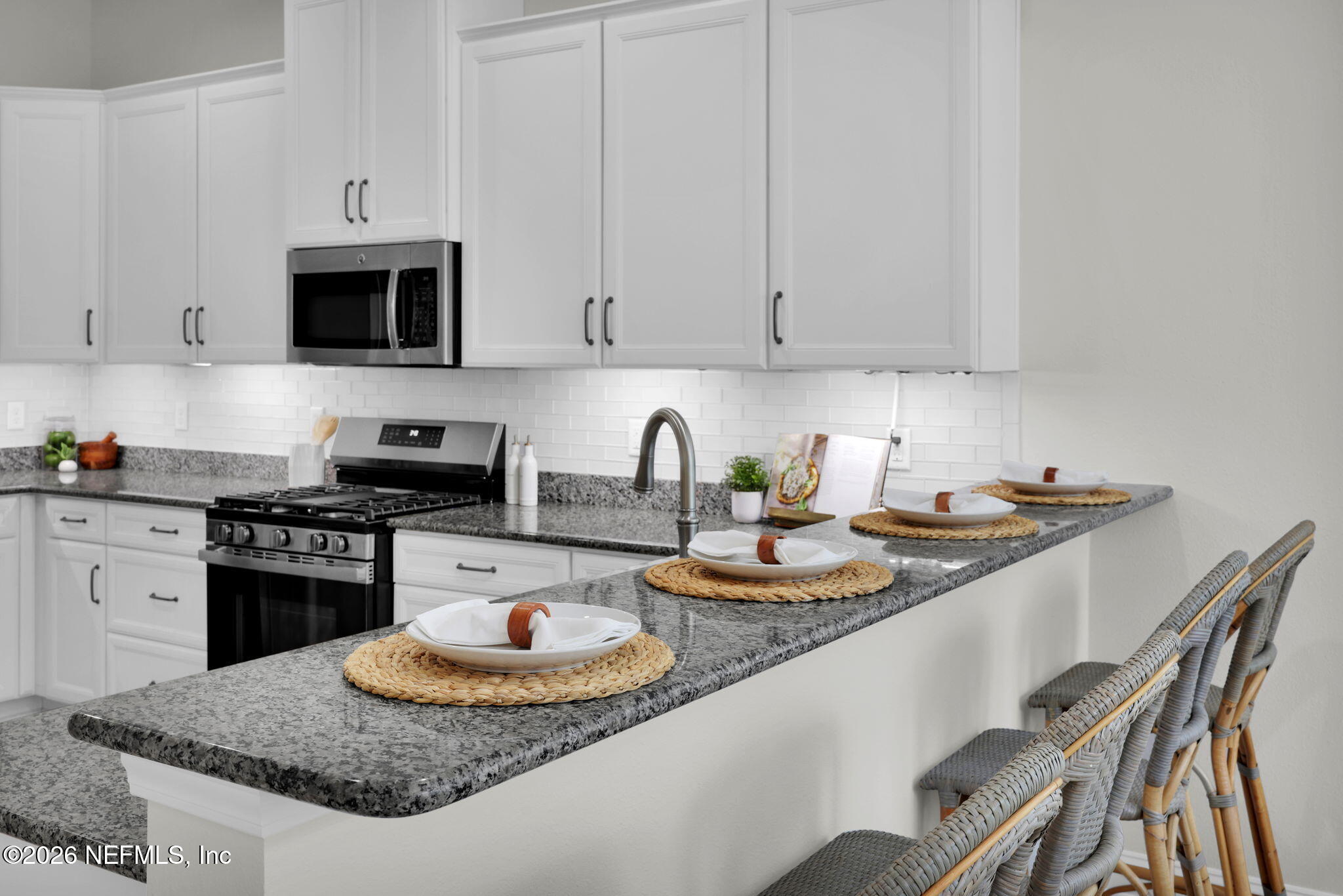 37 Rinaldo Way Ponte Vedra, FL 32081 - Photo 18 of 89 Breakfast bar