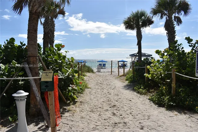 $3,550 | 6365 Collins Avenue, Unit 2110, Miami Beach, FL 33141