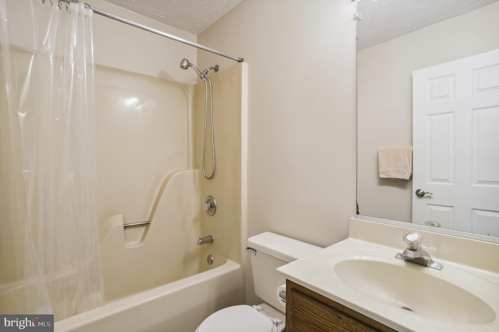 1863 Choptank Road Pasadena, MD 21122 - Photo 18 of 46 Hall Bath