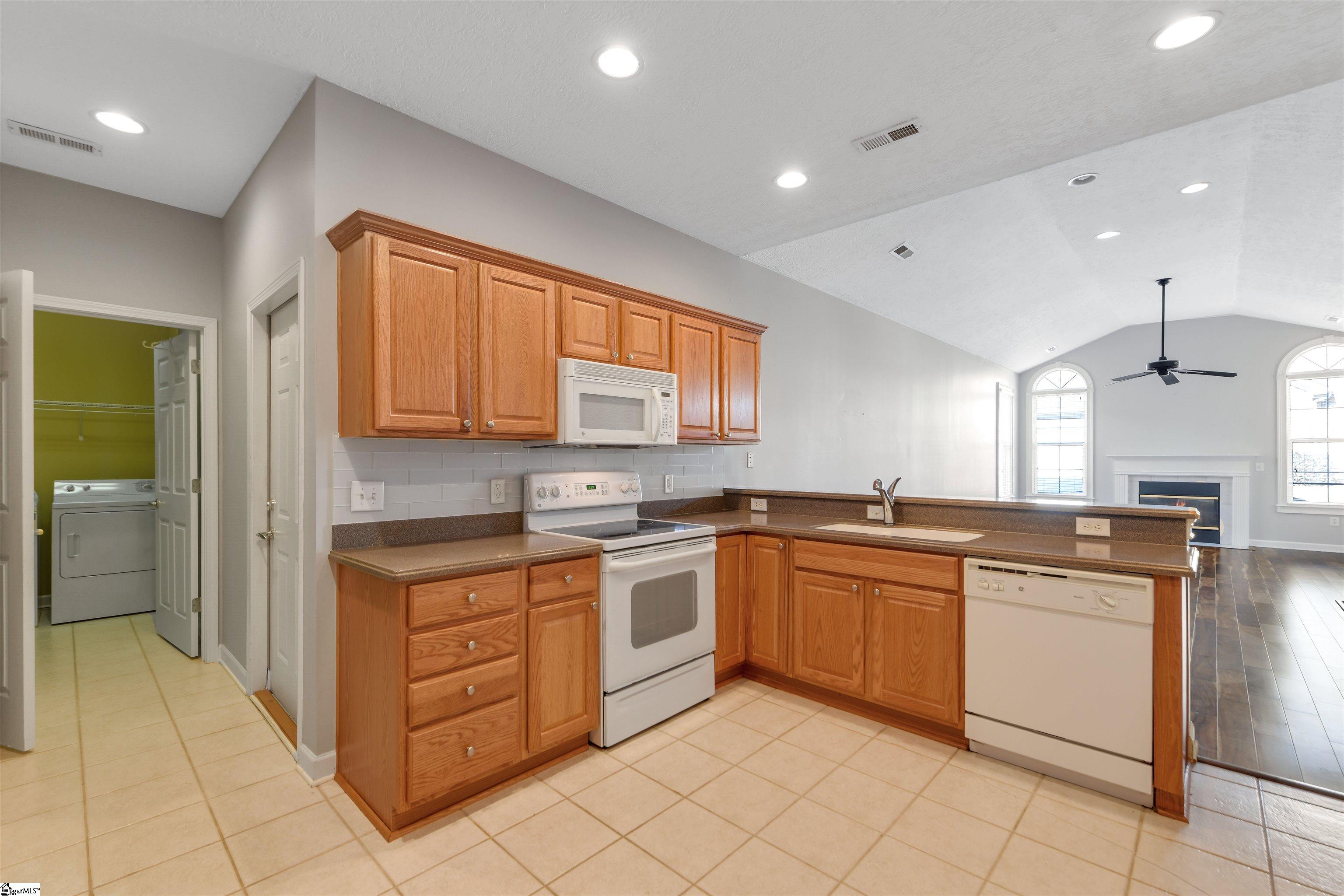 122 Fudora Circle Simpsonville, SC 29681 - Photo 19 of 32