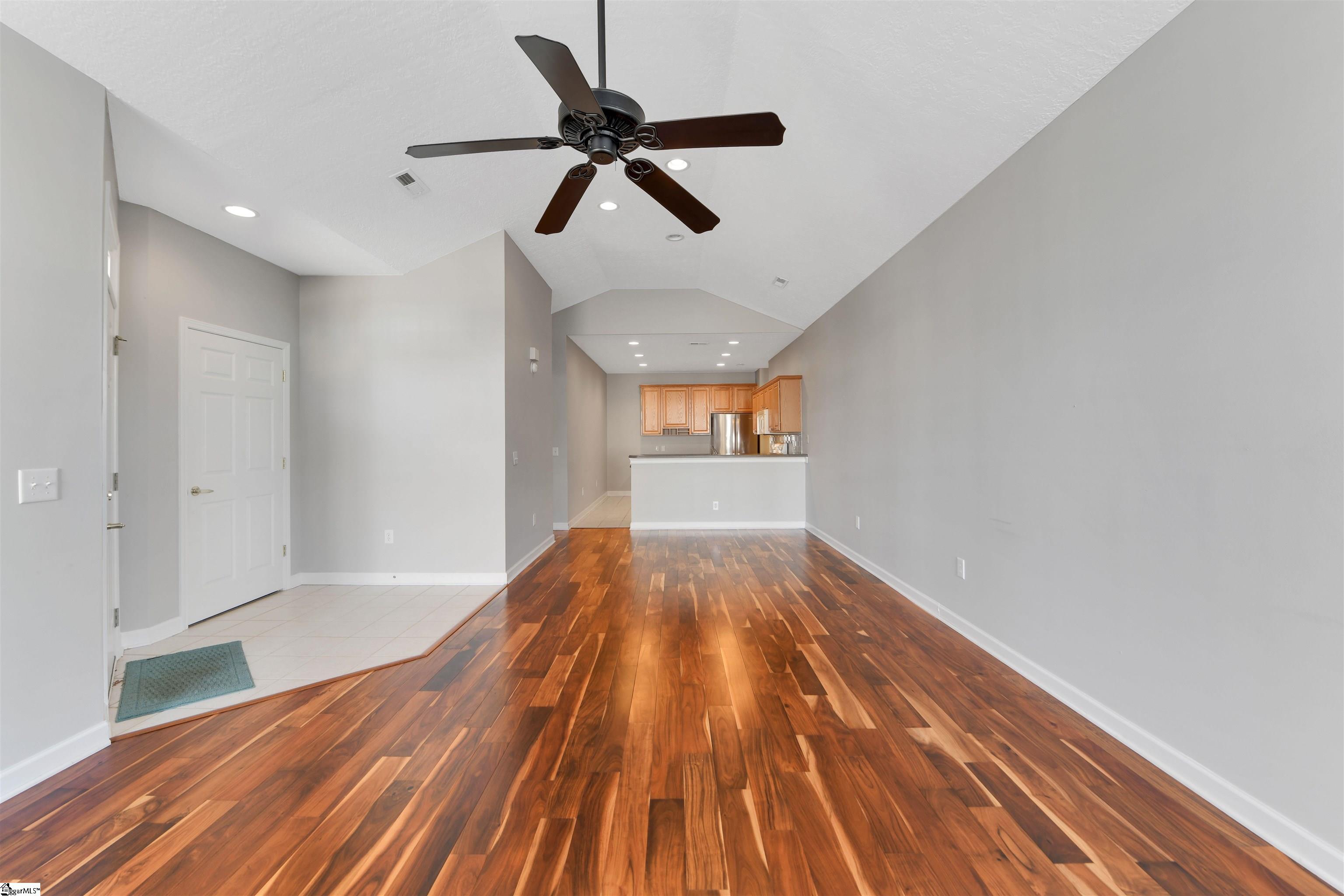 122 Fudora Circle Simpsonville, SC 29681 - Photo 9 of 32