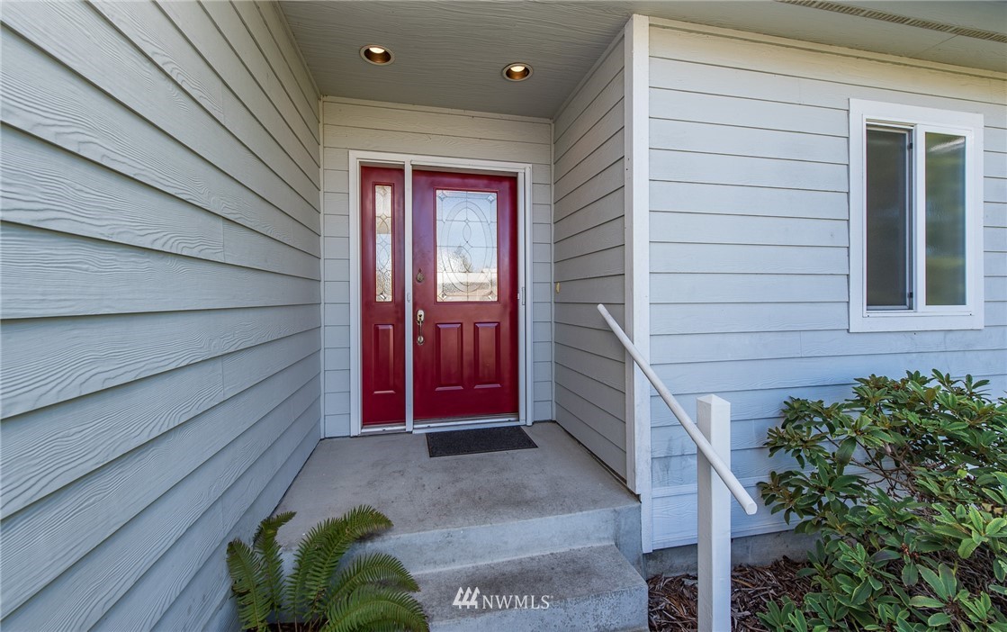 380 Ridge View Drive Sequim, WA 98382 - Photo 3 of 25