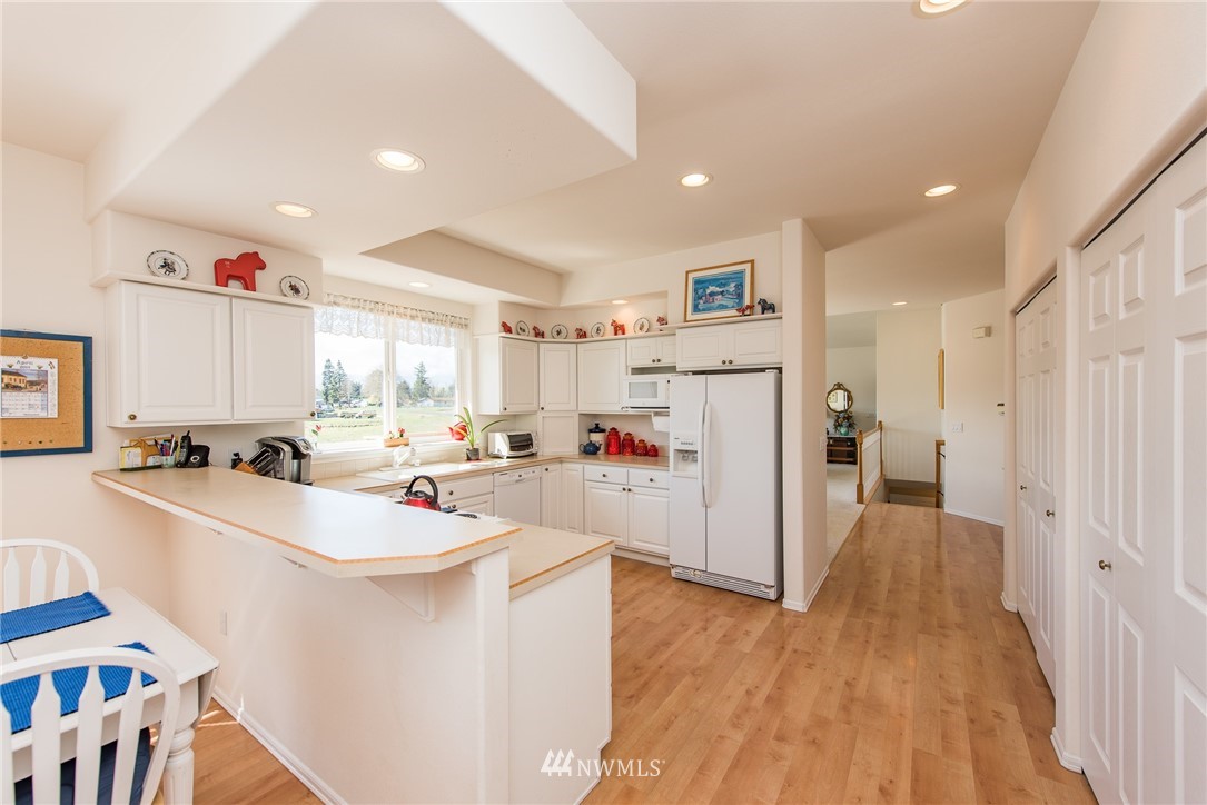380 Ridge View Drive Sequim, WA 98382 - Photo 5 of 25