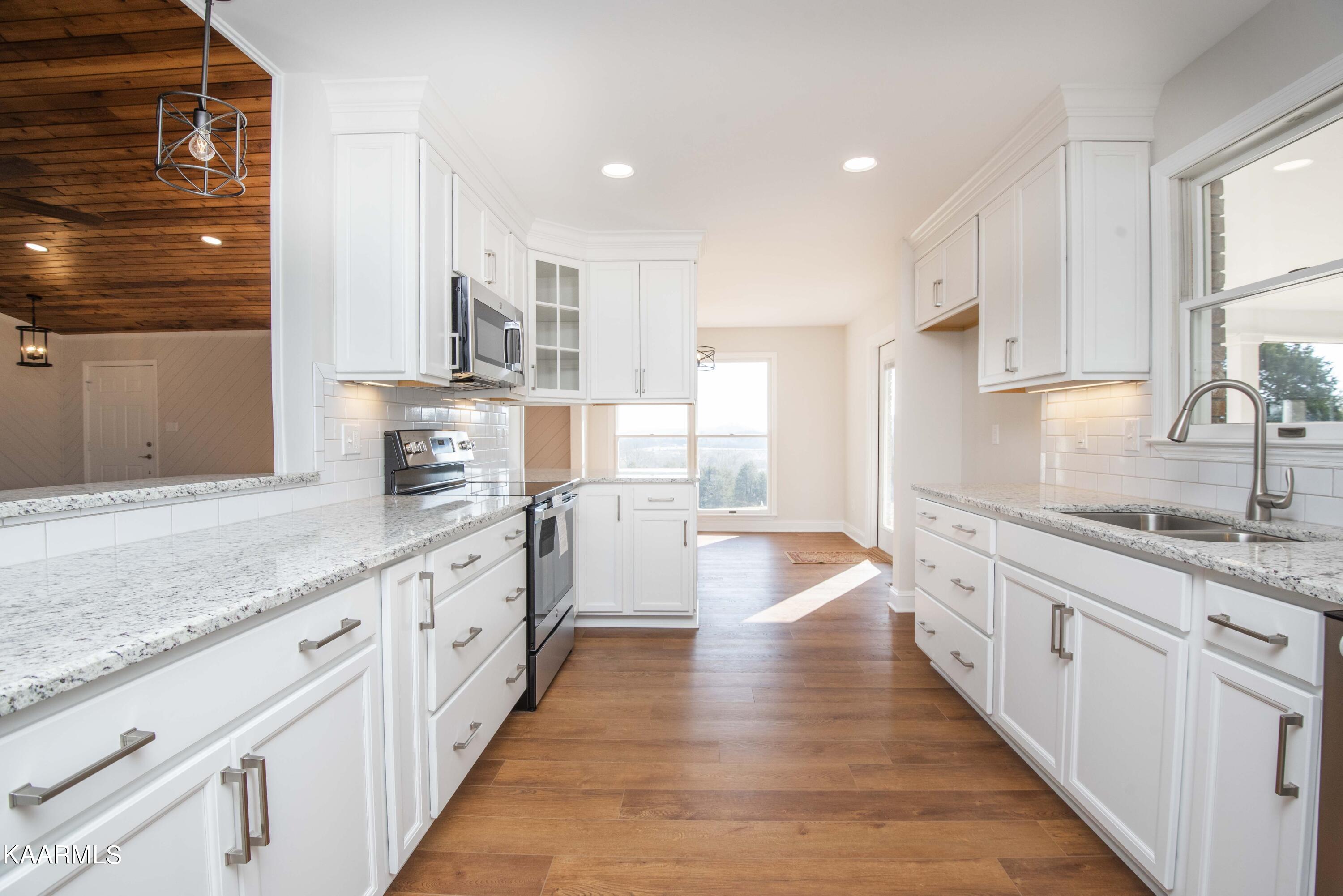8107 Coppock Road Corryton, TN 37721 - Photo 17 of 50 kitchen 2_1
