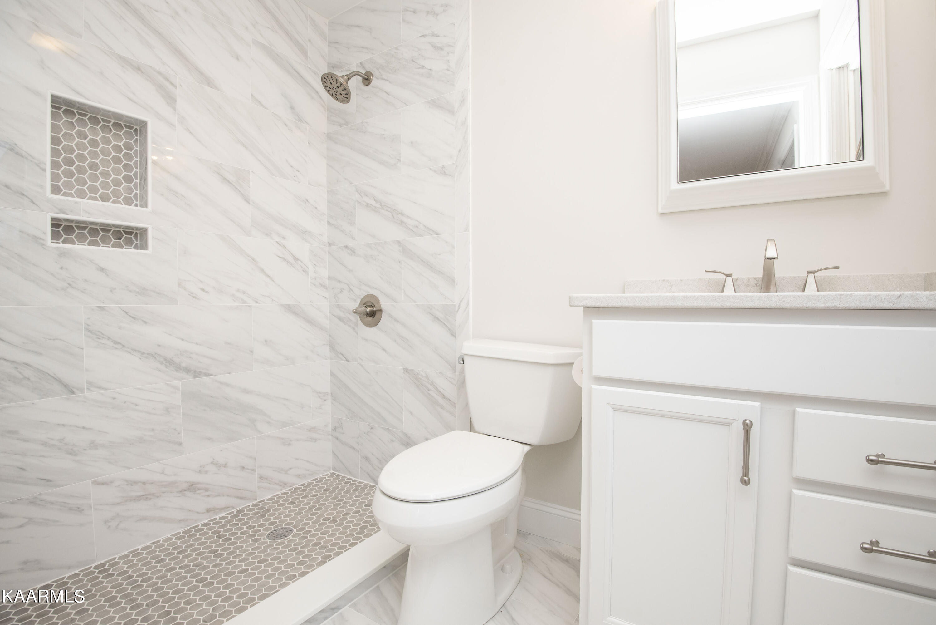 8107 Coppock Road Corryton, TN 37721 - Photo 25 of 50 master bath_1