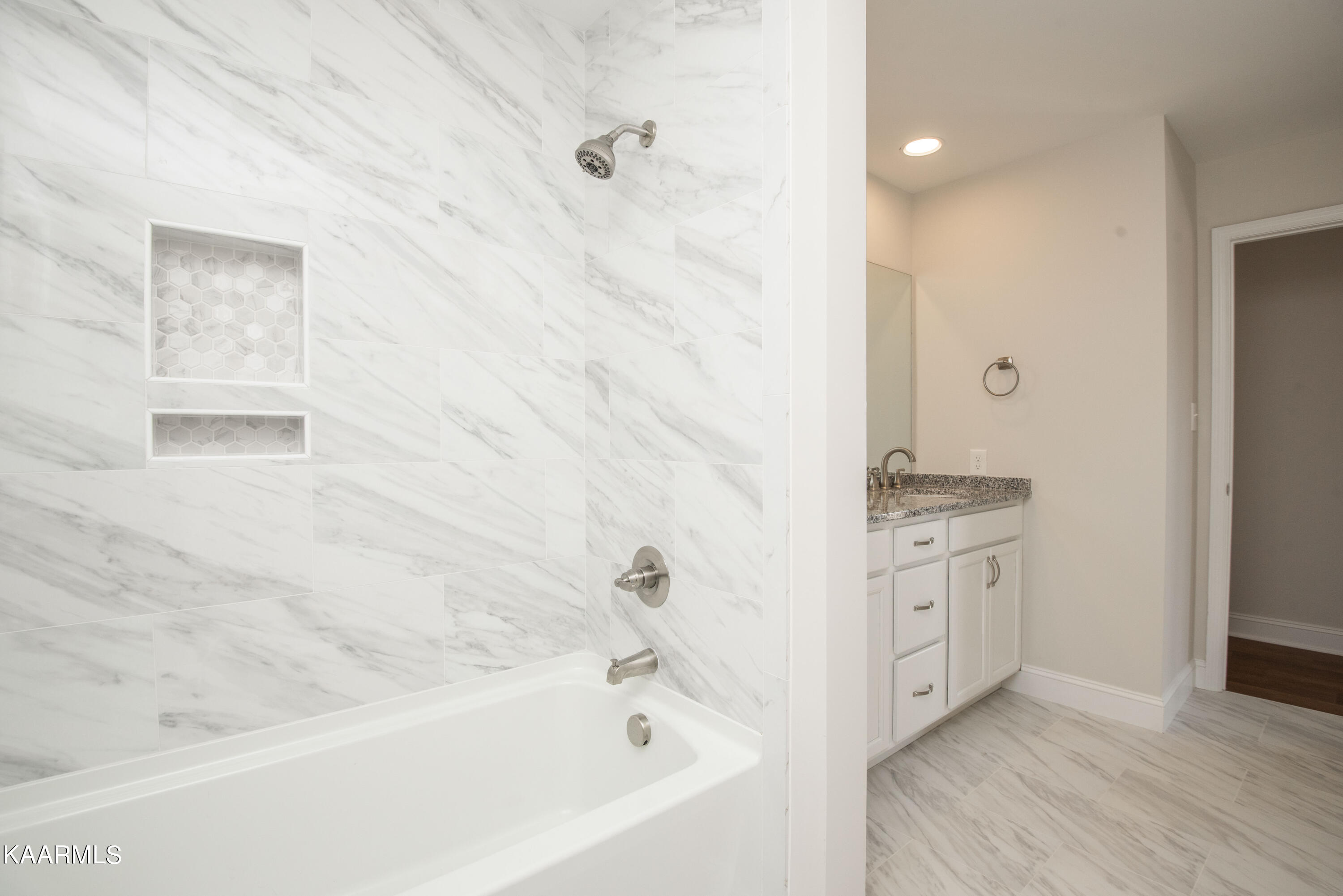 8107 Coppock Road Corryton, TN 37721 - Photo 29 of 50 second bath_1