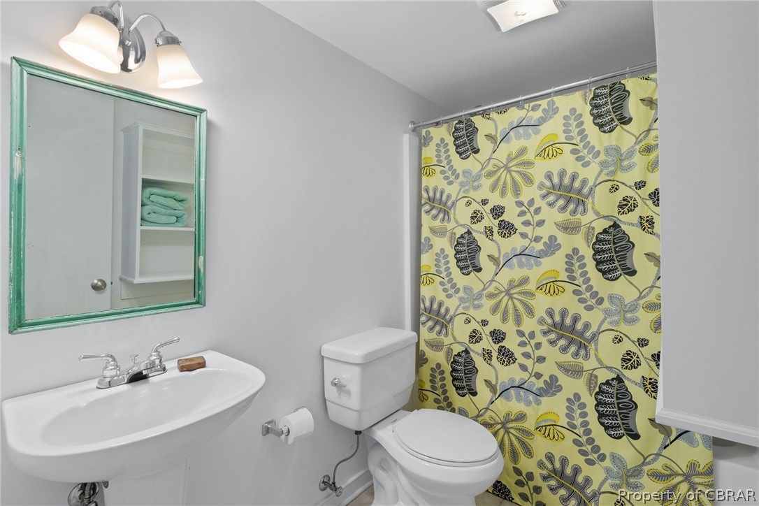 60 York Road Irvington, VA 22480 - Photo 26 of 50 Full bath