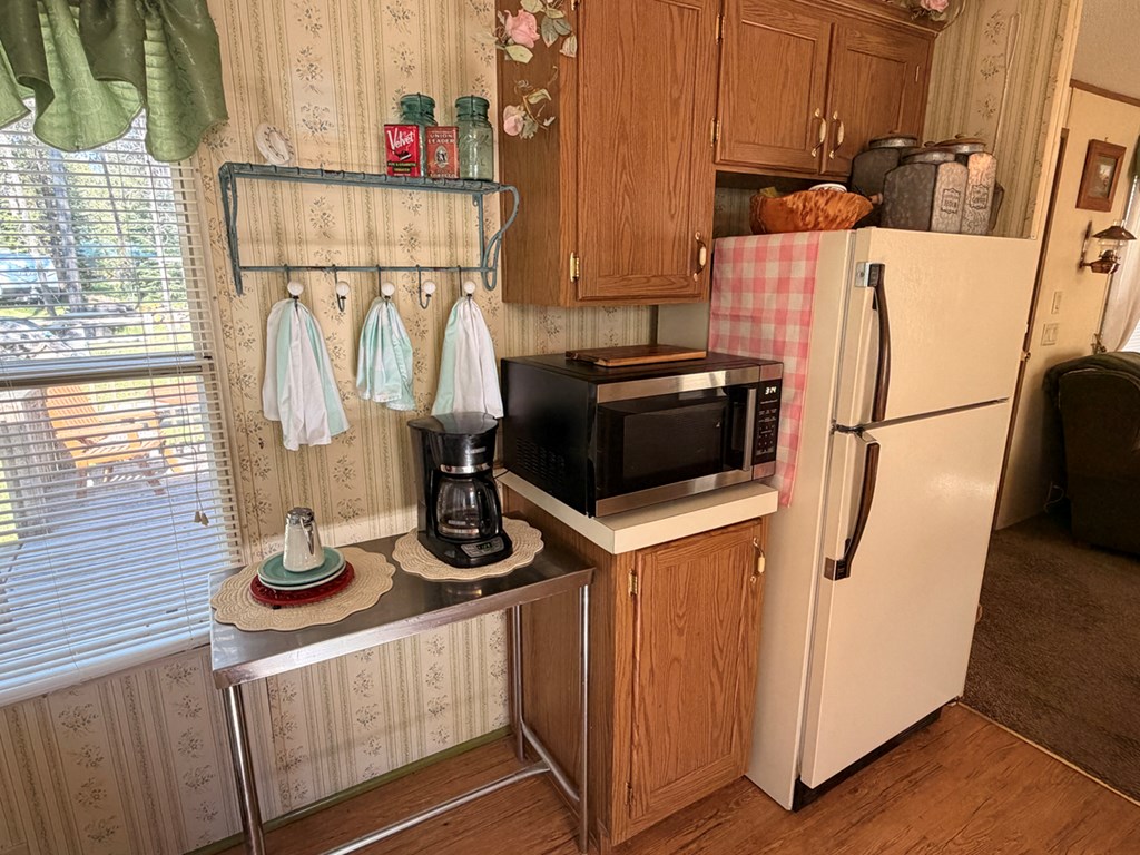 12891 Spring Valley Road Donnelly, ID 83615 - Photo 6 of 15 Kitchen Appliances Included
