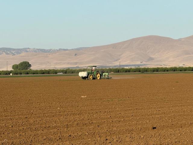 19054 Ca-33 Crows Landing Crows Landing, CA 95313 - Photo 25 of 30 a view of lake with mountain