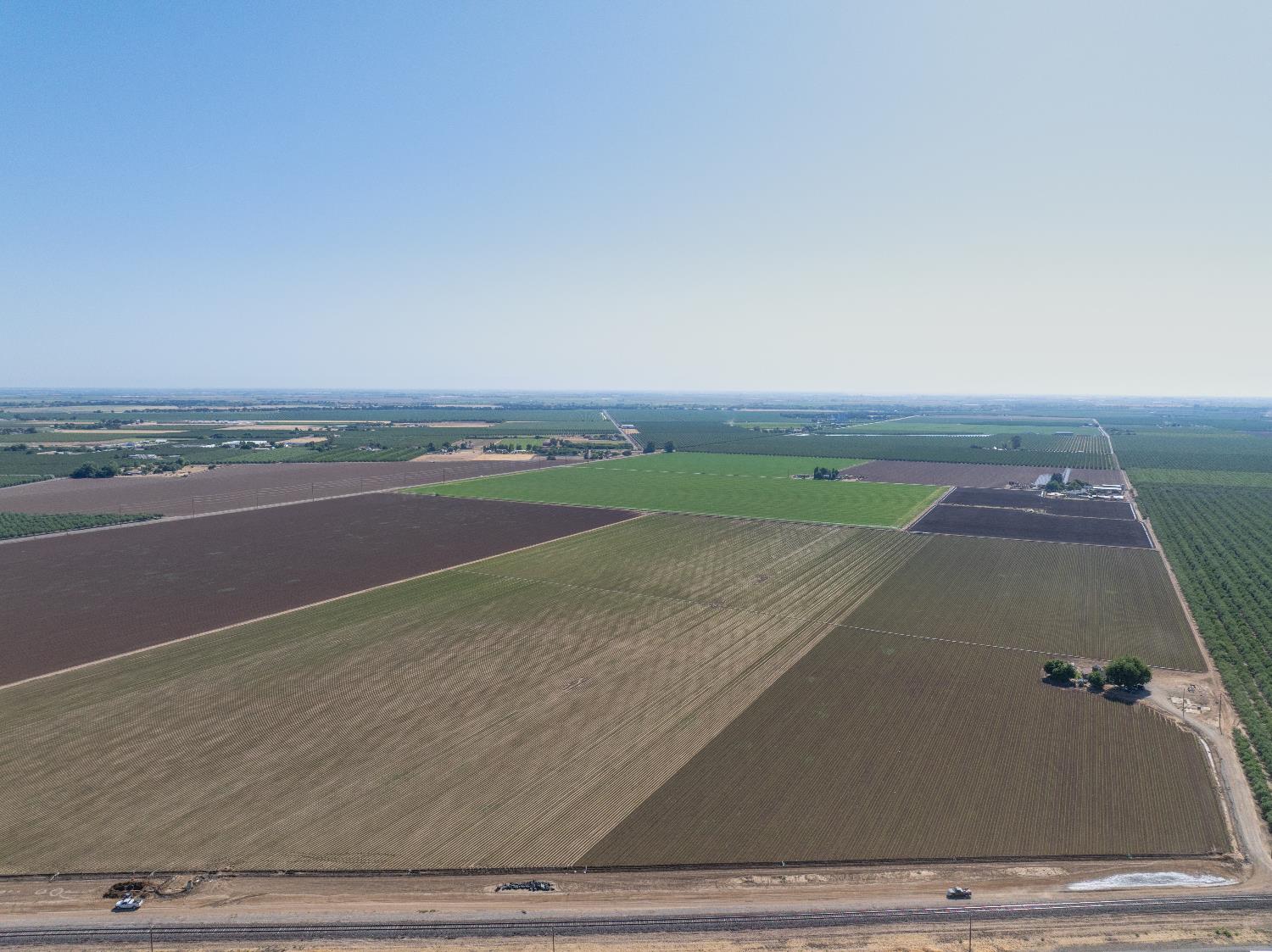 19054 Ca-33 Crows Landing Crows Landing, CA 95313 - Photo 9 of 30 an aerial view of a yard