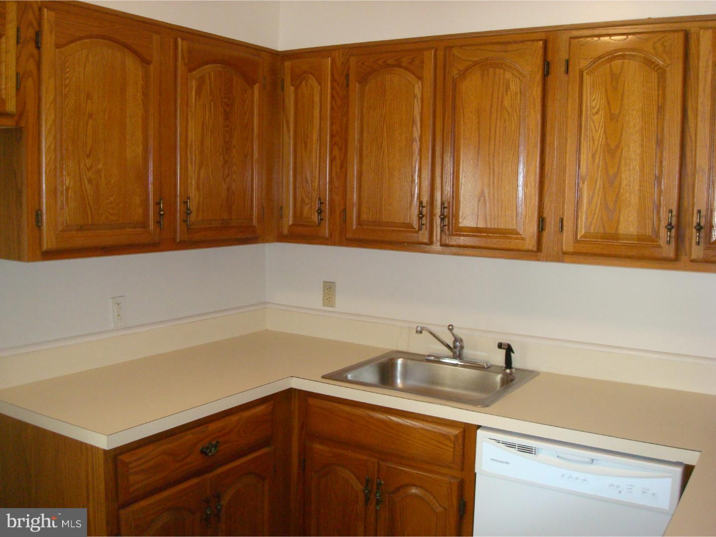 1868 Pennington Road Ewing, NJ 08638 - Photo 4 of 10 Kitchen