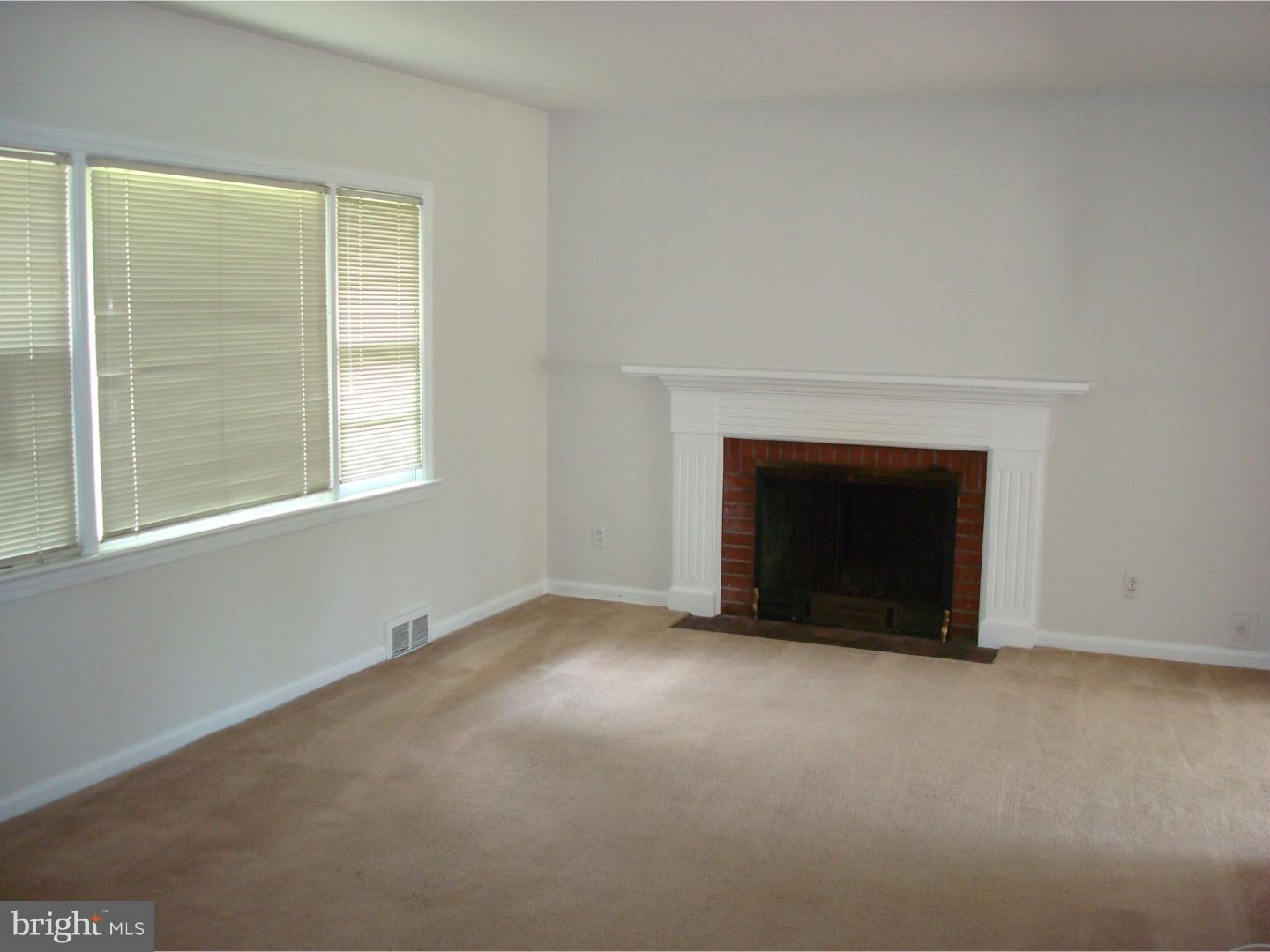1868 Pennington Road Ewing, NJ 08638 - Photo 6 of 10 Living Room