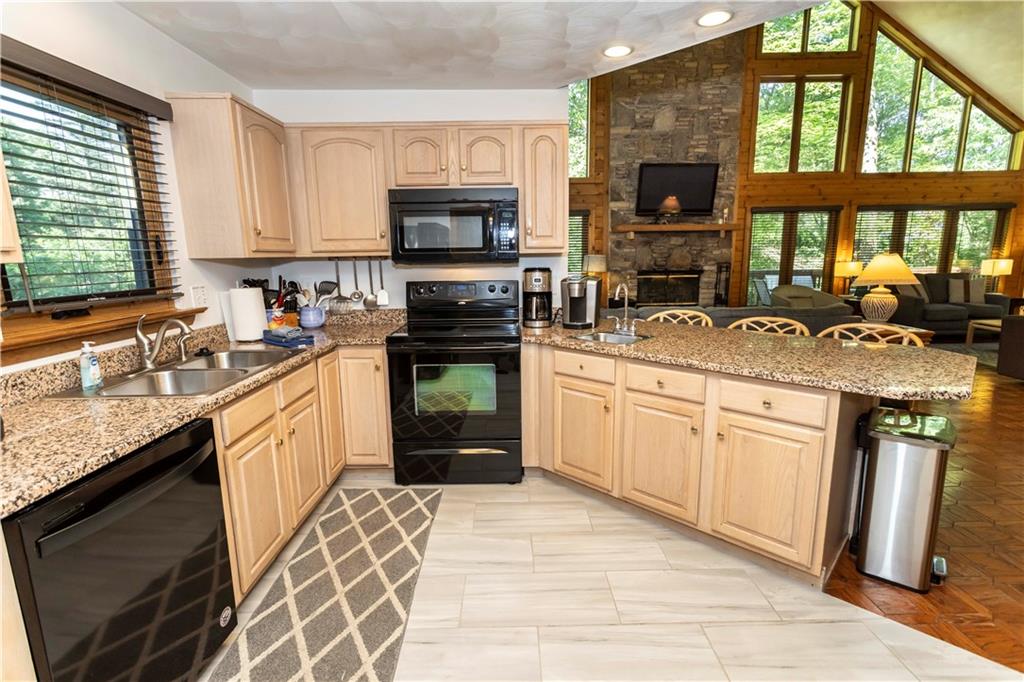 2304 South Ridge Drive Hidden Valley, PA 15502 - Photo 15 of 50