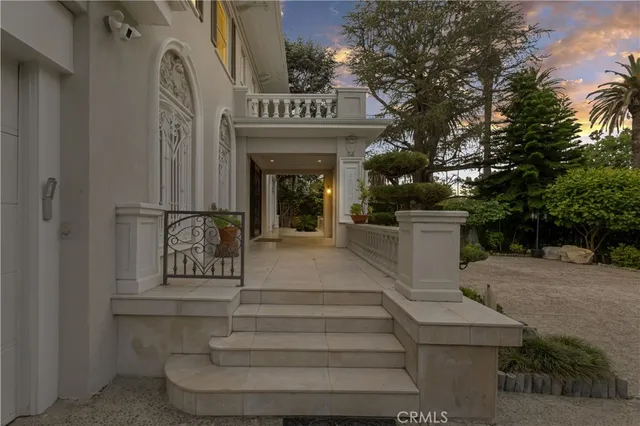 a view of a large garden