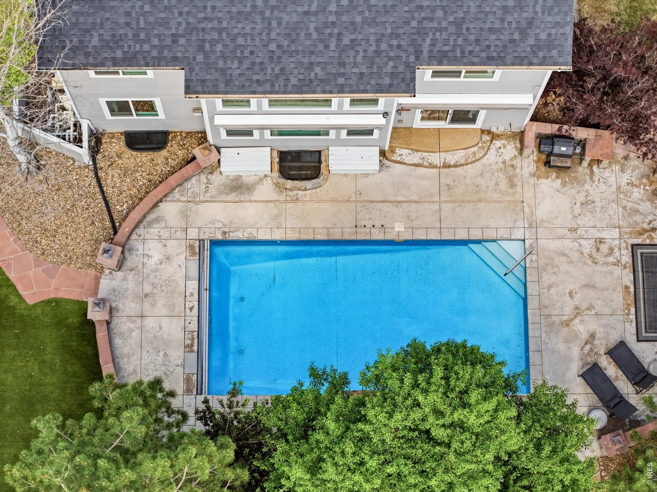 11725 Pleasant Hill Road Longmont, CO 80504 - Photo 43 of 50 Birds eye view of the 11,000 gallon salt water pool