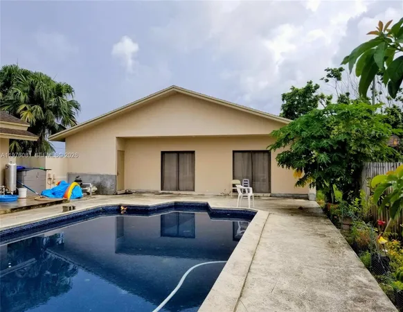 $1,900,000 | 36995 Southwest 209th Avenue, Homestead, FL 33034