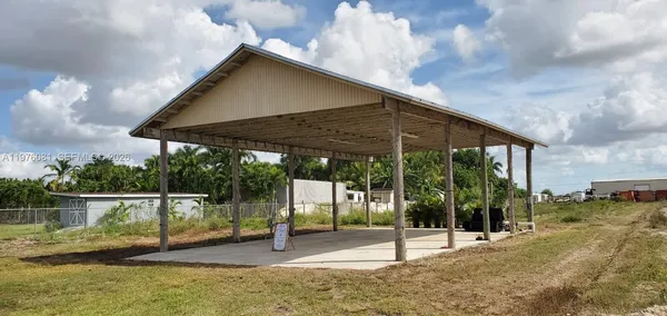 $1,900,000 | 36995 Southwest 209th Avenue, Homestead, FL 33034