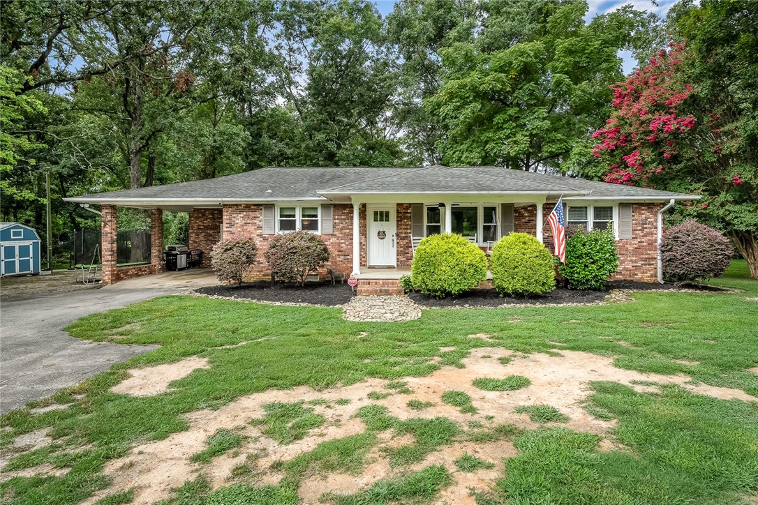 518 Docheno Road Belton, SC 29627 - Photo 7 of 36