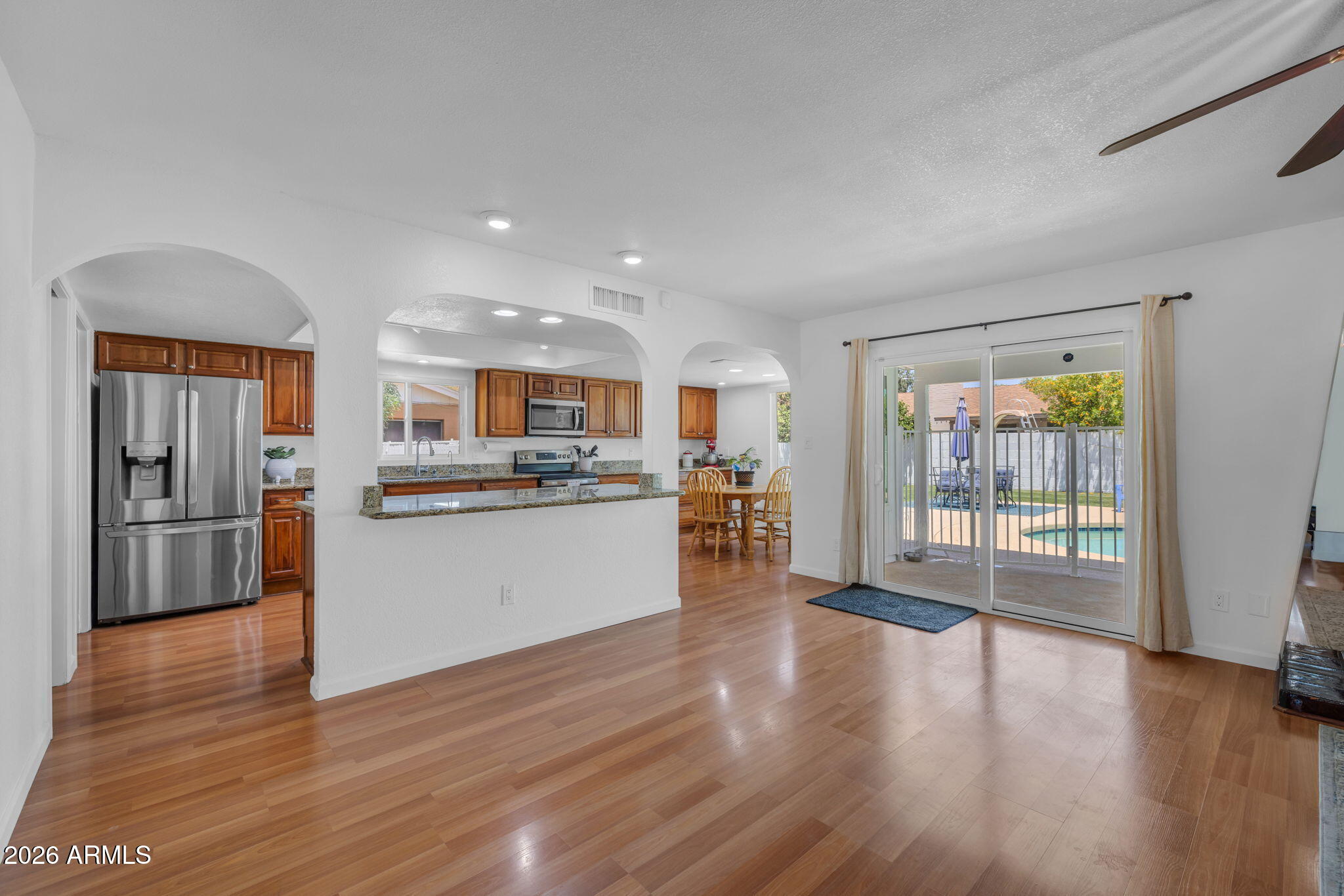 4910 East Presidio Road Scottsdale, AZ 85254 - Photo 15 of 57 Open Bar