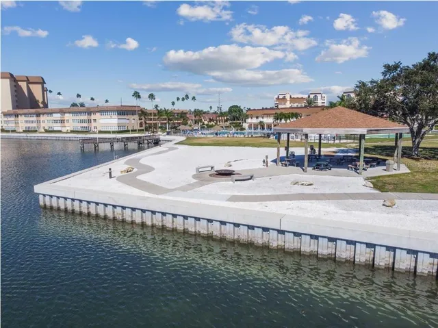 $3,000 | 4900 Brittany Drive South, Unit 1812, St. Petersburg, FL 33715