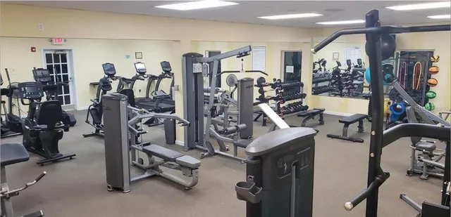 $3,000 | 4900 Brittany Drive South, Unit 1812, St. Petersburg, FL 33715