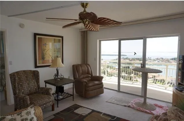 $3,000 | 4900 Brittany Drive South, Unit 1812, St. Petersburg, FL 33715