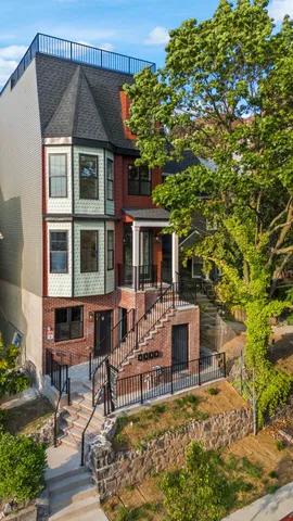 $674,900 | 124 Glenwood Avenue, Unit 2, Jersey City, NJ 07306