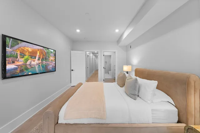 $674,900 | 124 Glenwood Avenue, Unit 2, Jersey City, NJ 07306