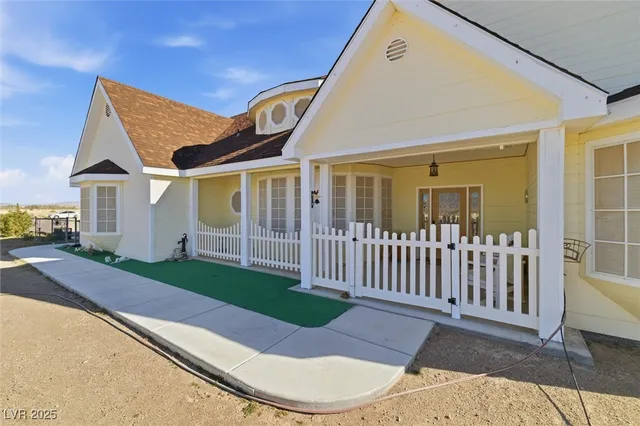 $425,000 | 3599 East Poplar Avenue, Amargosa Valley, NV 89020