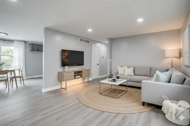 $230,000 | 12108 East 51st Terrace, Independence, MO 64055