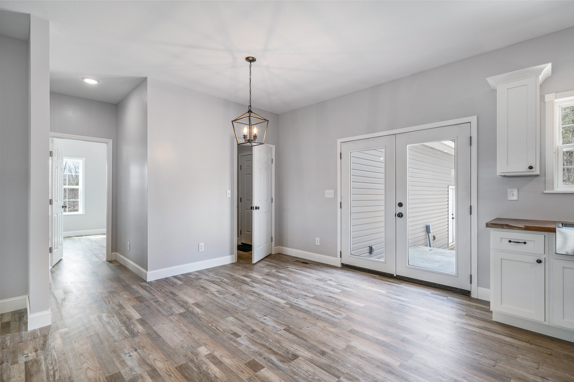133 Cardinal Way Lancing, TN 37770 - Photo 9 of 35 a view of an empty room and window