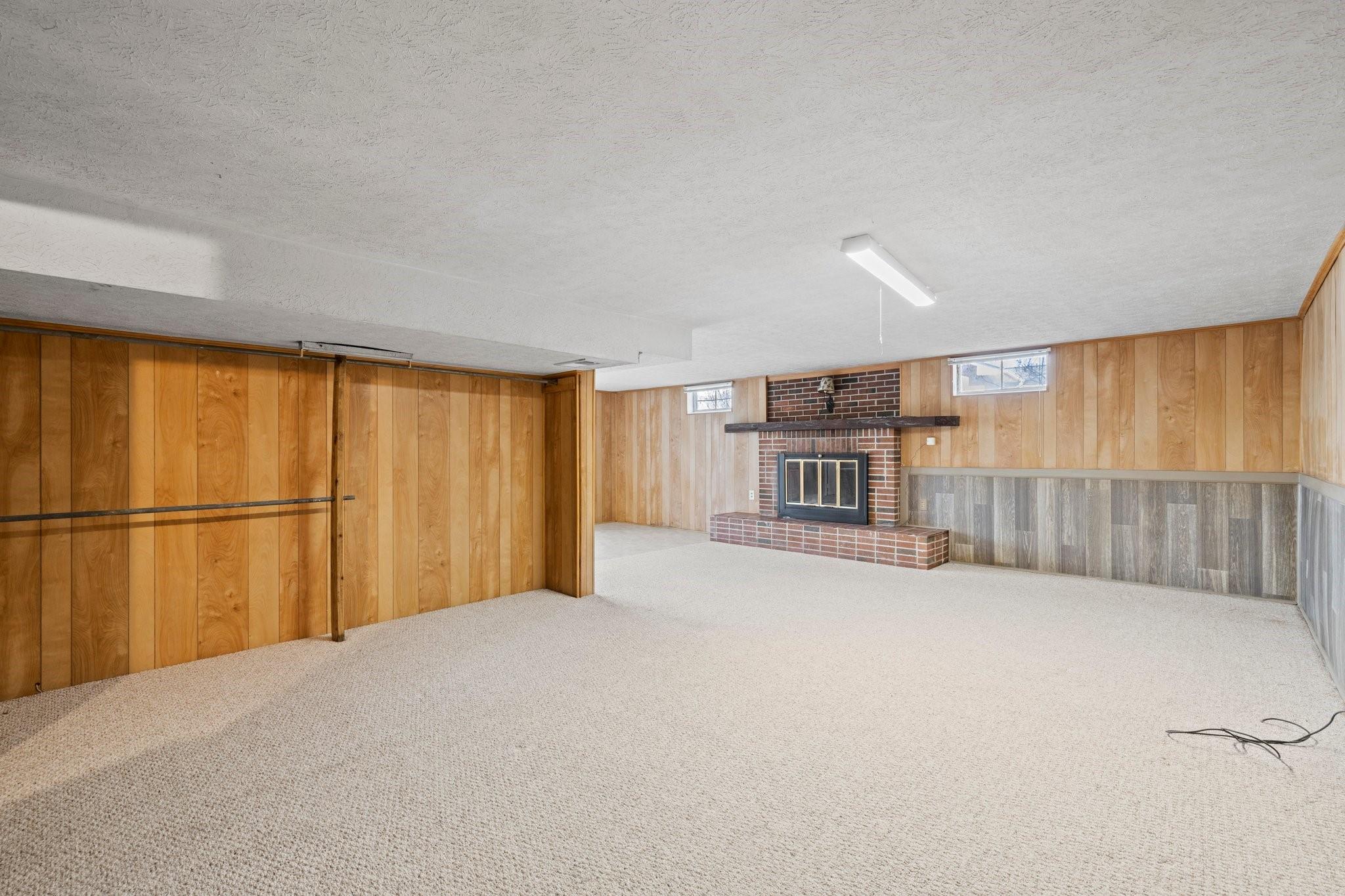 480 Loop Road Hendersonville, NC 28792 - Photo 20 of 26 a view of a livingroom with furniture