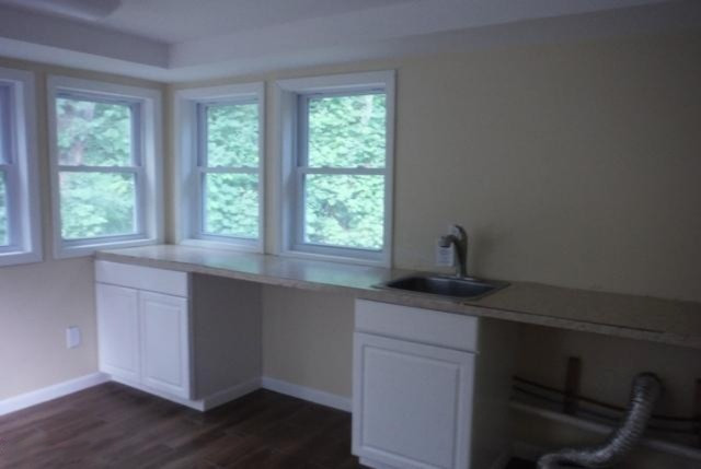 1417 Barney Road Kalamazoo, MI 49007 - Photo 16 of 19 laundry