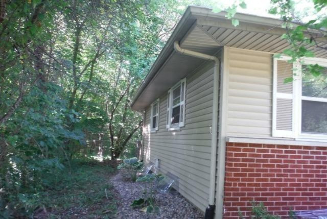 1417 Barney Road Kalamazoo, MI 49007 - Photo 2 of 19 left