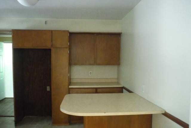 1417 Barney Road Kalamazoo, MI 49007 - Photo 7 of 19 kit