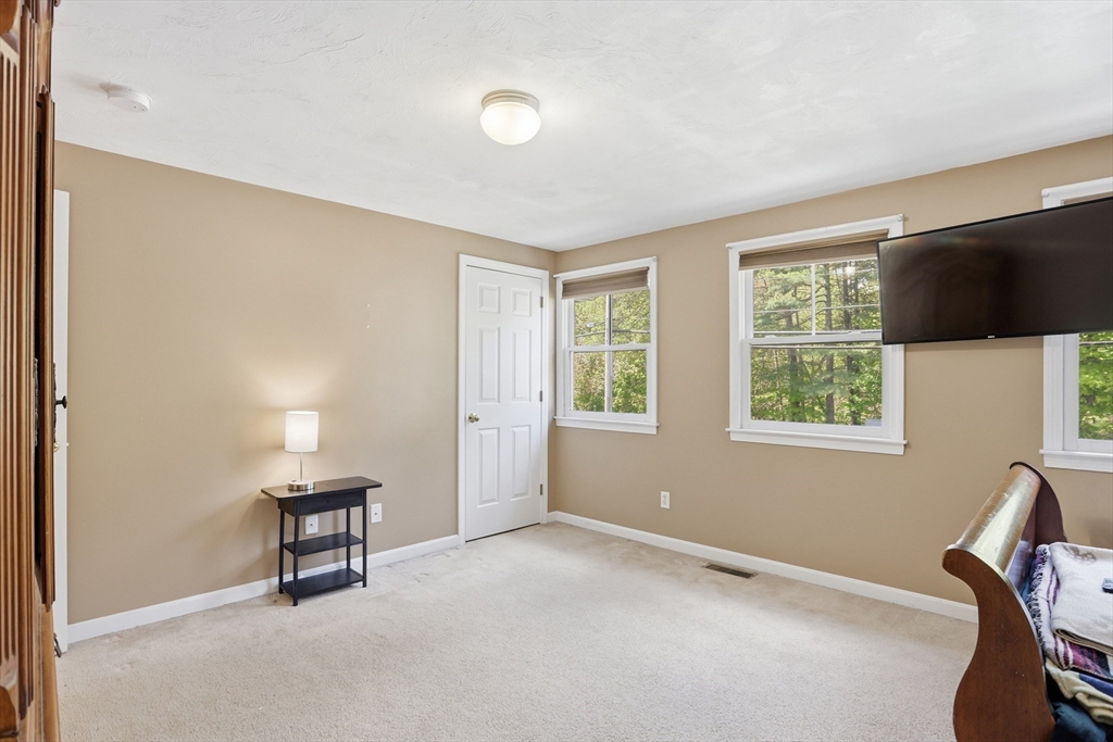 1185 Main Street, Unit 4 Clinton, MA 01510 - Photo 24 of 36