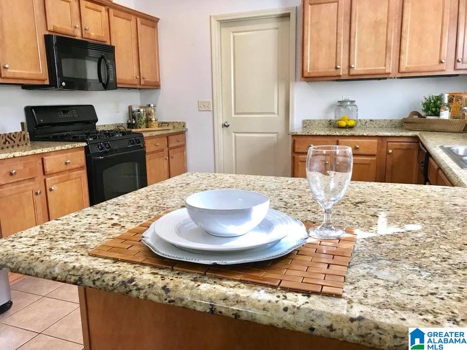 28 Portobello Road, Unit 8 Birmingham, AL 35242 - Photo 18 of 45