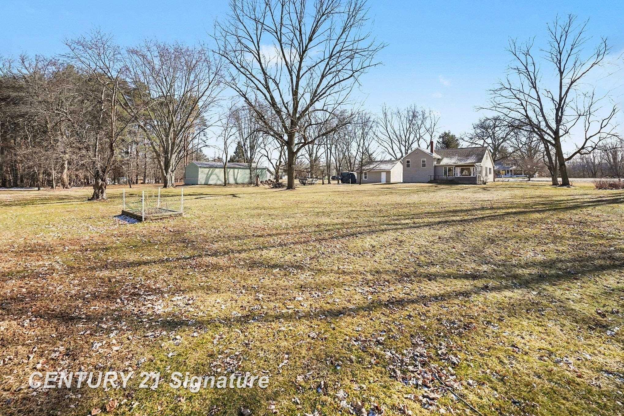 3105 East Stewart Road Midland, MI 48640 - Photo 35 of 40 50200785-4f74e2e0-e7cd-4924-8b3f-47793617c42a.JPG