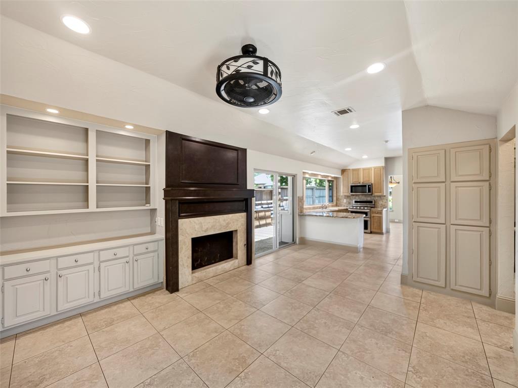 4101 Rush Circle Addison, TX 75001 - Photo 10 of 40