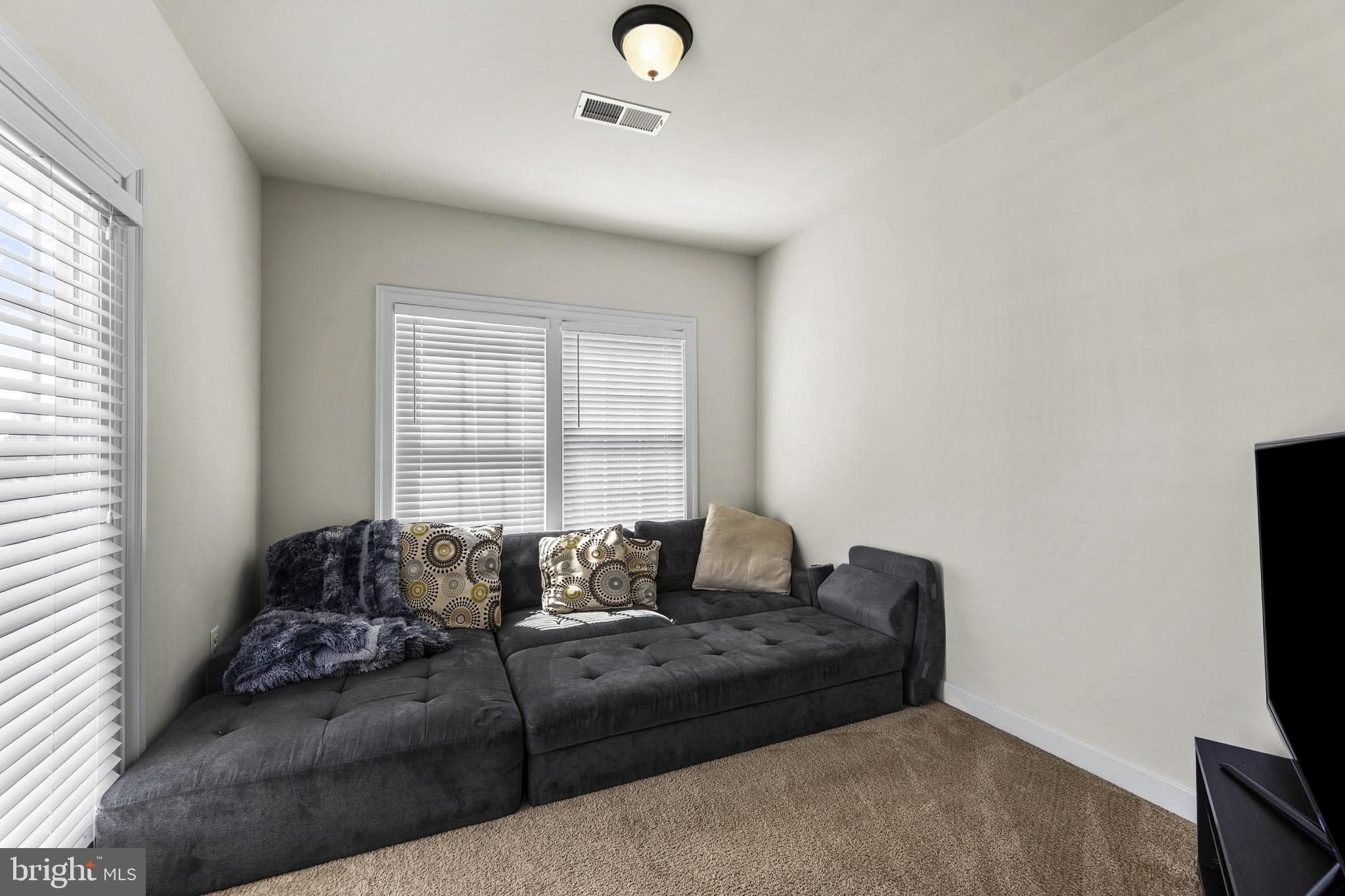 26727 Fair Hope Way Chantilly, VA 20152 - Photo 17 of 53 Primary Bedroom Sitting Area