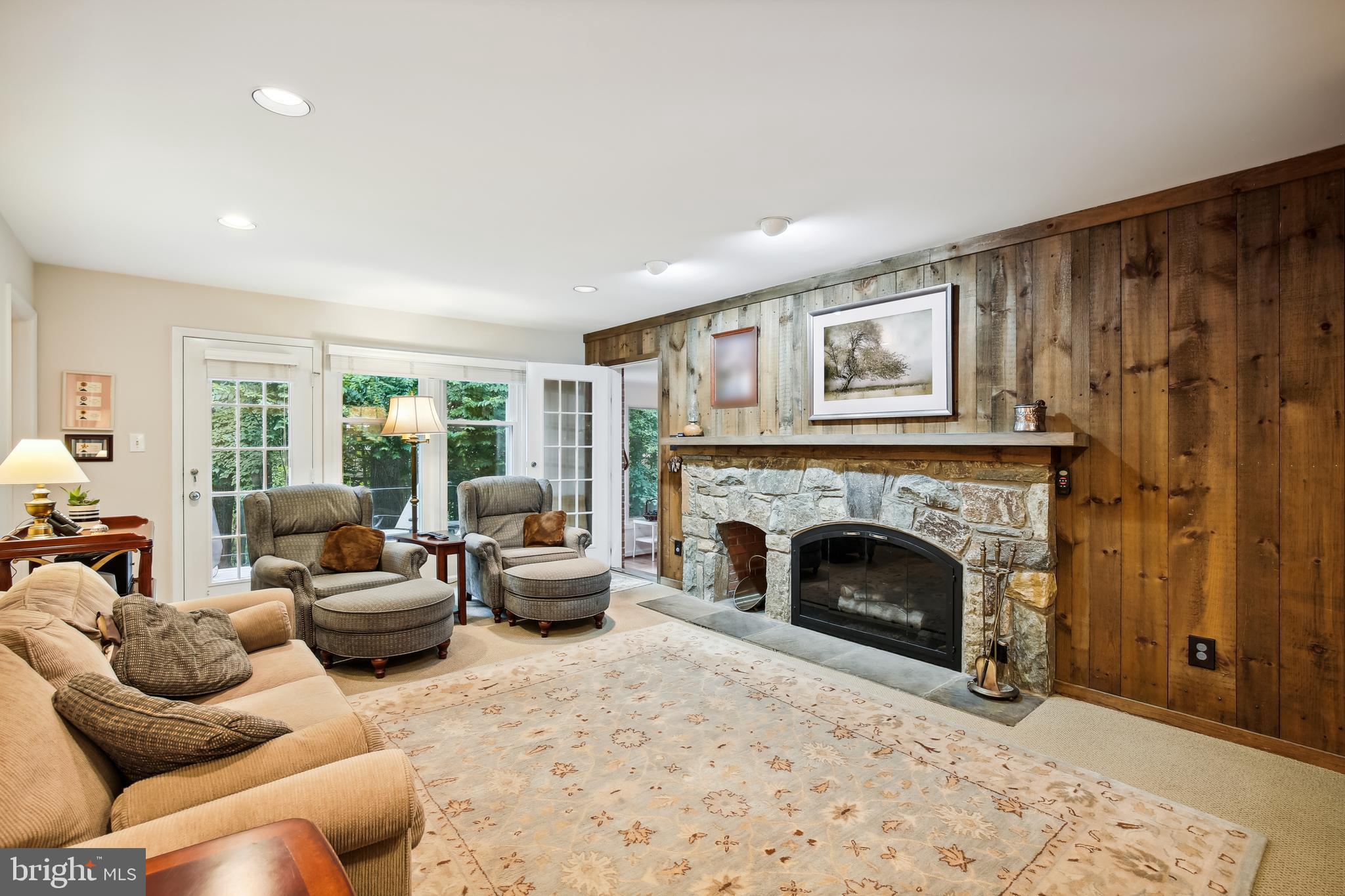 9633 Reach Road Potomac, MD 20854 - Photo 20 of 69 Family room with gas fireplace
