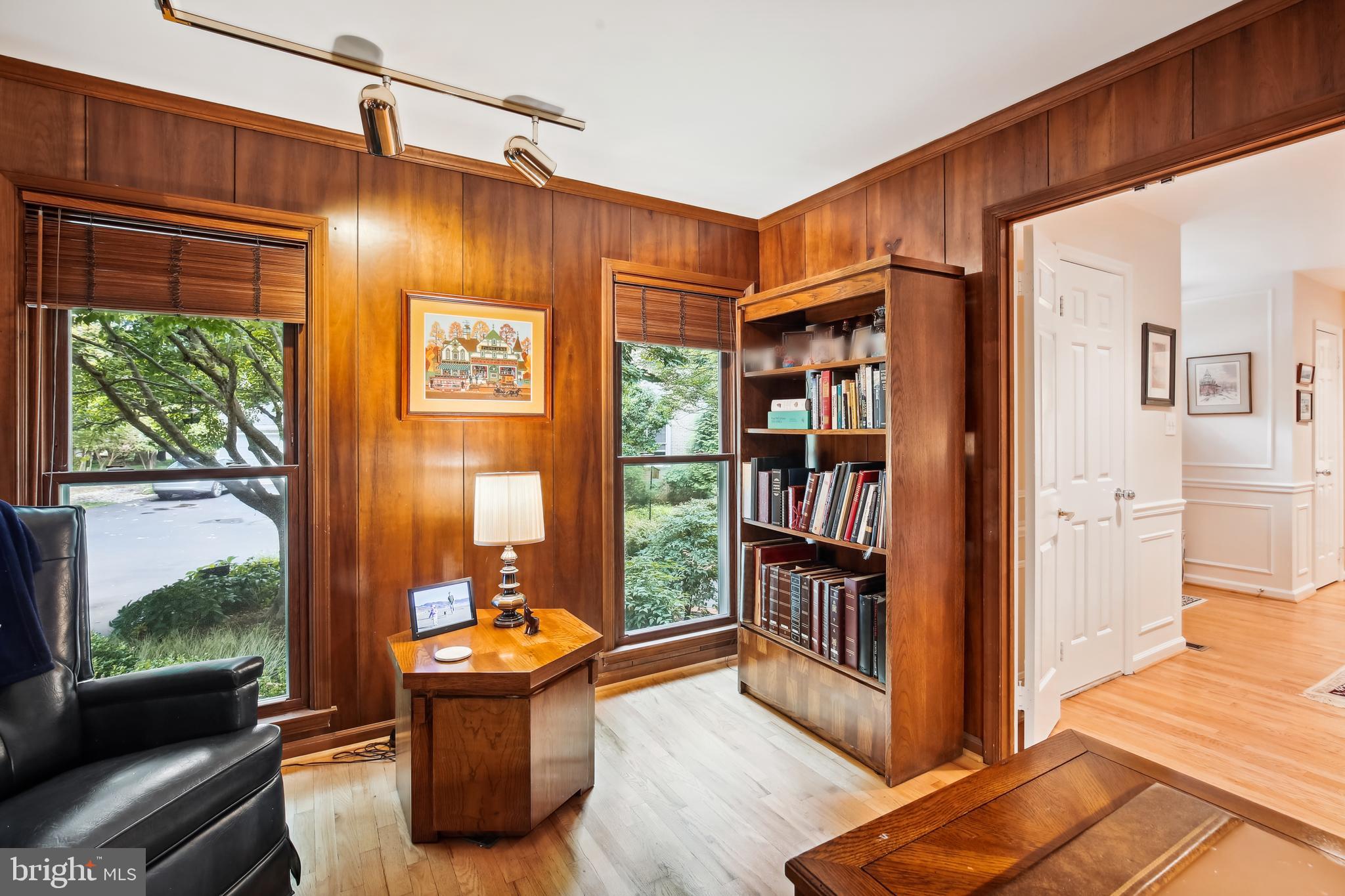 9633 Reach Road Potomac, MD 20854 - Photo 28 of 69 First Floor office