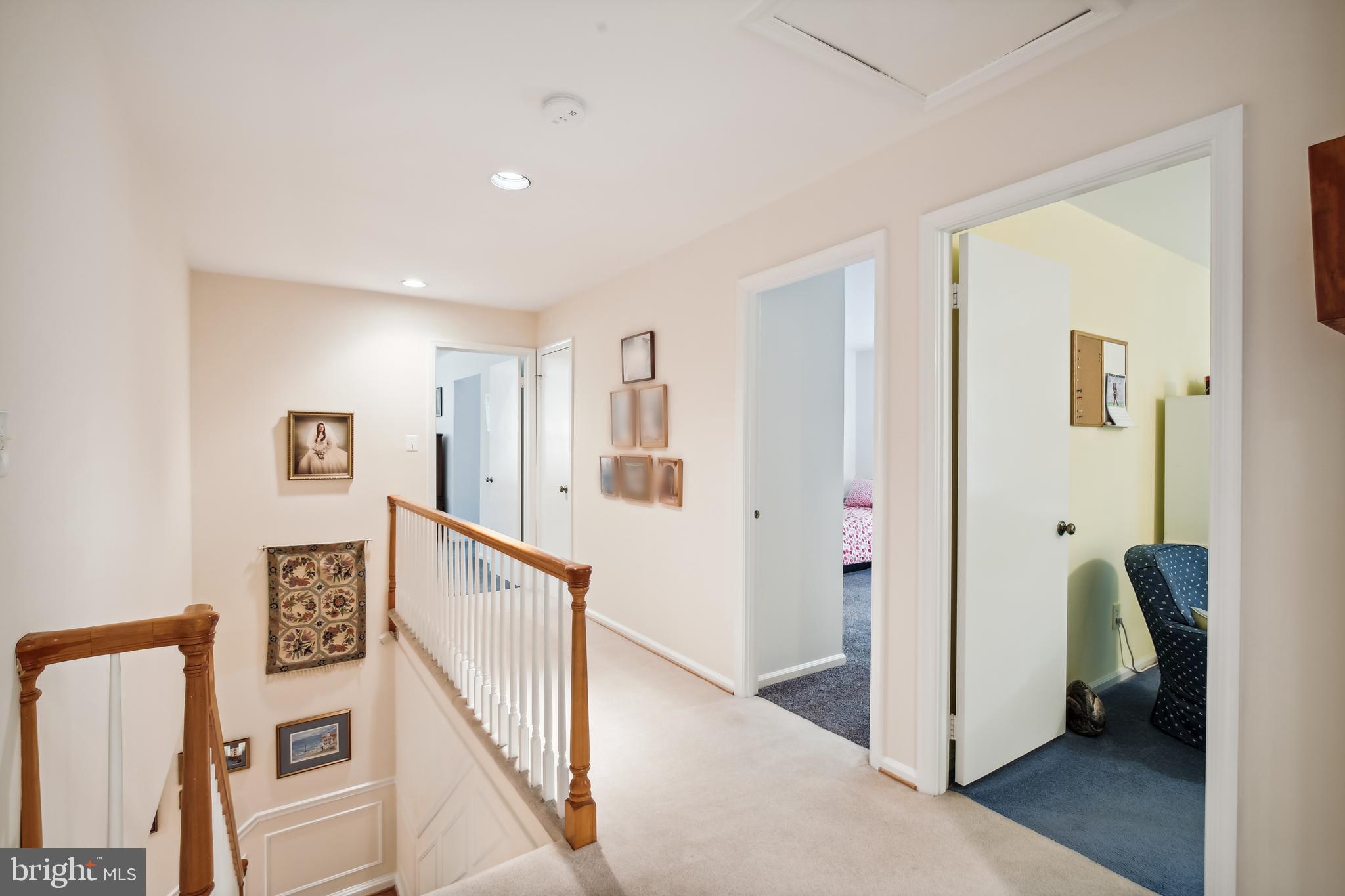 9633 Reach Road Potomac, MD 20854 - Photo 30 of 69 Upstairs Hallway