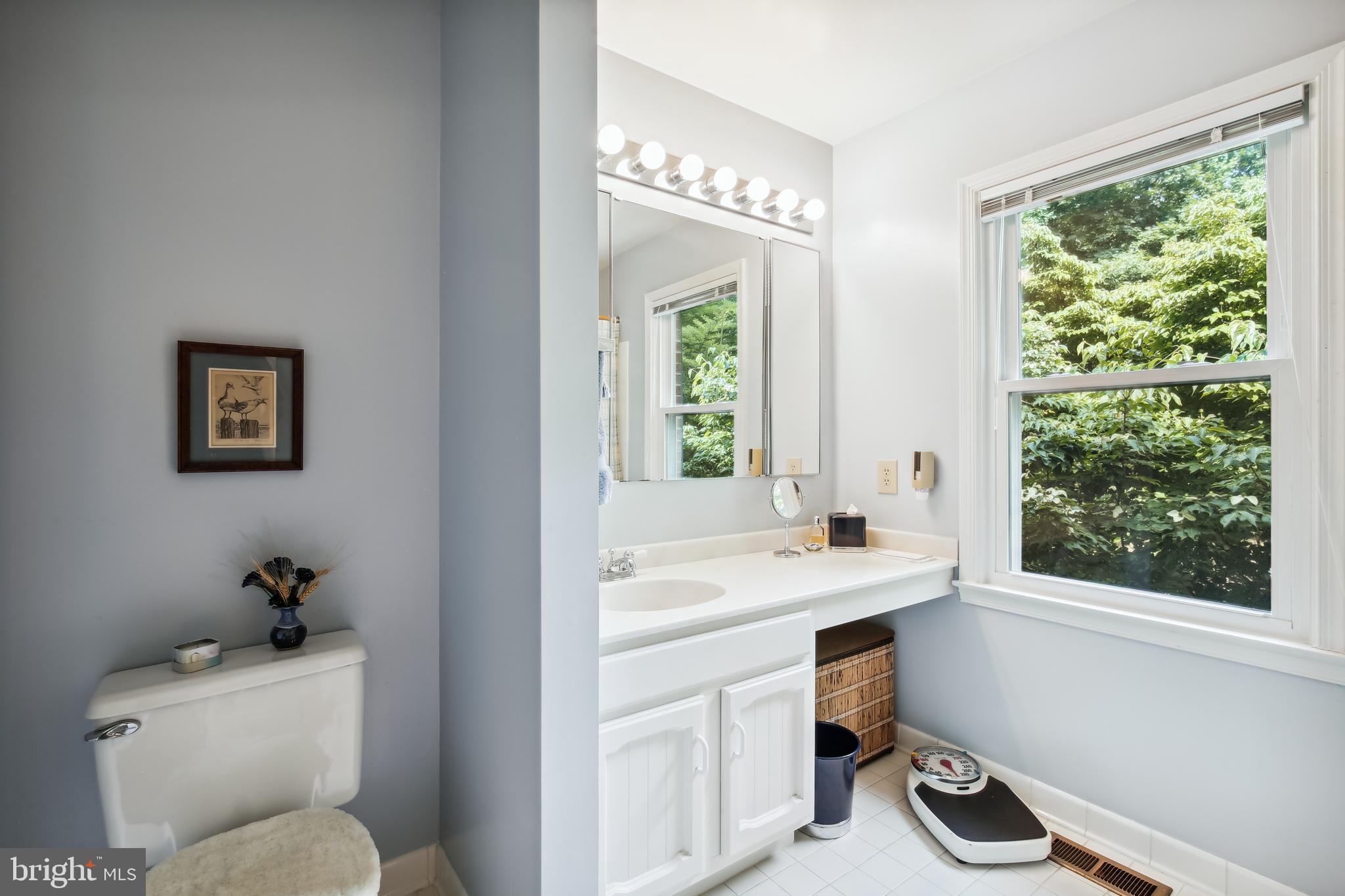 9633 Reach Road Potomac, MD 20854 - Photo 42 of 69 Upstairs full bath