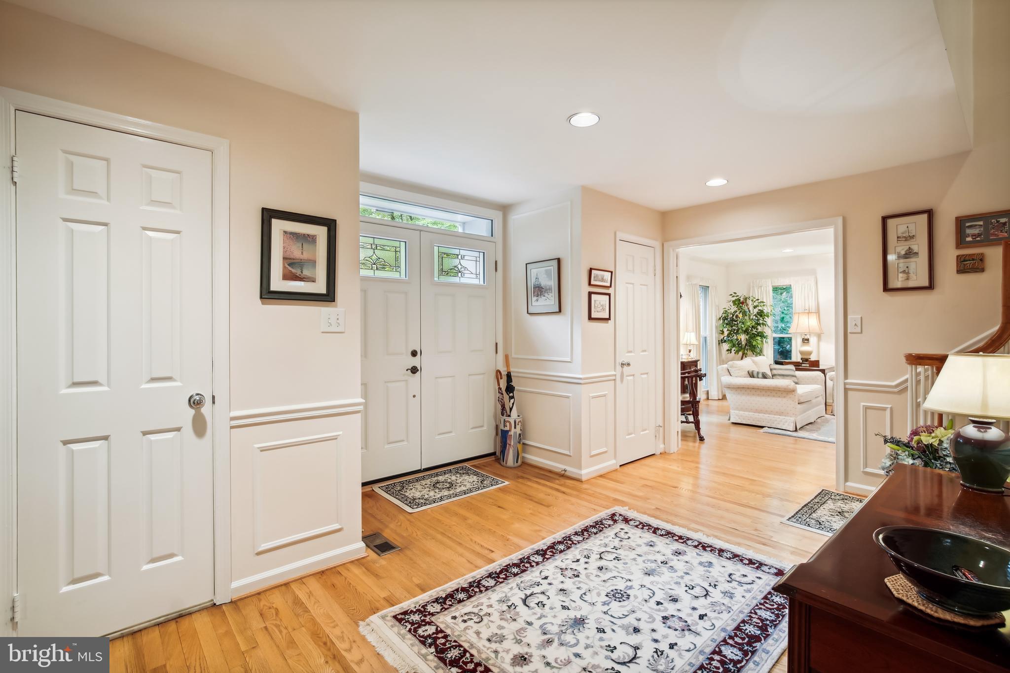 9633 Reach Road Potomac, MD 20854 - Photo 9 of 69 Front Entry